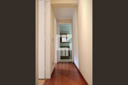 Apartamento à venda com 82m², 2 quartos e 1 vagaCorredor