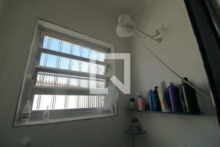 Casa à venda com 223m², 2 quartos e 2 vagasChuveiro