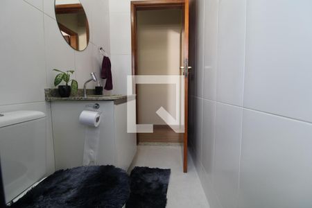 Casa à venda com 223m², 2 quartos e 2 vagasBanheiro