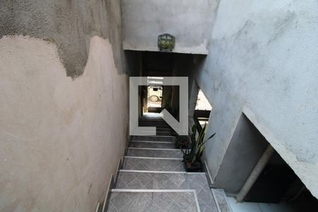 Casa à venda com 223m², 2 quartos e 2 vagasEntrada