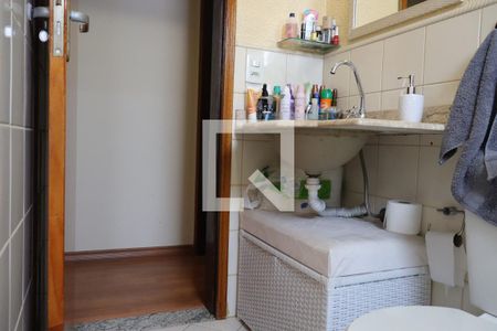 Casa à venda com 89m², 4 quartos e 2 vagasBanheiro corredor 