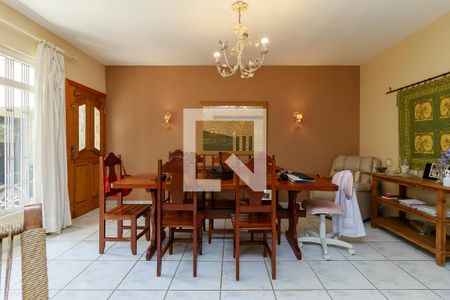 Sala de casa à venda com 3 quartos, 320m² em Vila Cordeiro, São Paulo