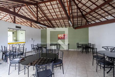 Apartamento para alugar com 140m², 2 quartos e 2 vagasÁrea comum - Salão de festas