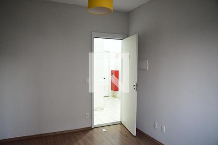 Sala de apartamento para alugar com 2 quartos, 45m² em Jardim Petrópolis, Cotia