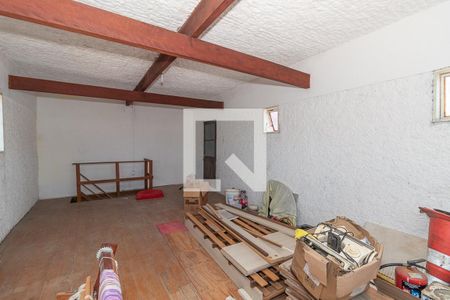 Casa à venda com 550m², 6 quartos e 3 vagas Casa à venda com 550m², 6 quartos e 3 vagasQuarto extra