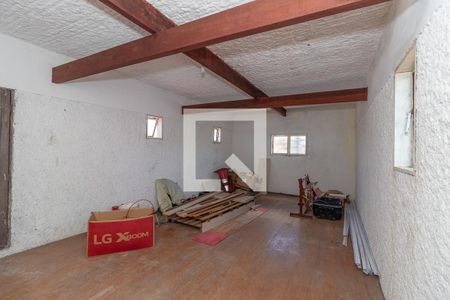 Casa à venda com 550m², 6 quartos e 3 vagas Casa à venda com 550m², 6 quartos e 3 vagasQuarto extra