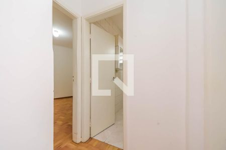 Corredor de apartamento para alugar com 1 quarto, 50m² em Vila Buarque, São Paulo