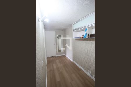 Apartamento à venda com 70m², 2 quartos e 2 vagas Apartamento à venda com 70m², 2 quartos e 2 vagasCorredor