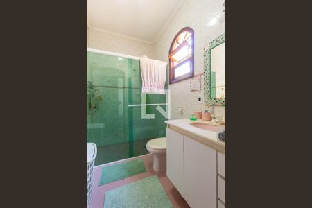 Casa à venda com 350m², 3 quartos e 3 vagas Casa à venda com 350m², 3 quartos e 3 vagasBanheiro da Suíte 2