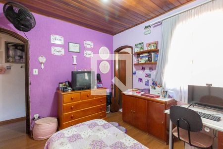 Casa à venda com 350m², 3 quartos e 3 vagas Casa à venda com 350m², 3 quartos e 3 vagasSuíte 2