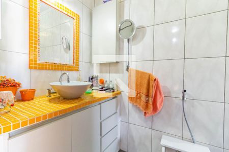 Casa à venda com 350m², 3 quartos e 3 vagas Casa à venda com 350m², 3 quartos e 3 vagasBanheiro da Suíte 1
