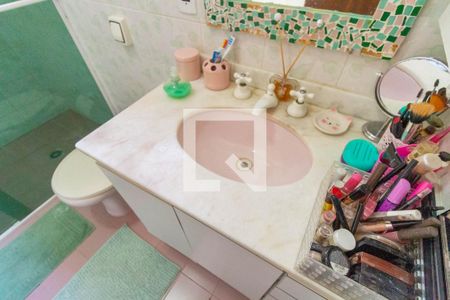 Casa à venda com 350m², 3 quartos e 3 vagas Casa à venda com 350m², 3 quartos e 3 vagasBanheiro da Suíte 2