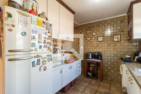Casa à venda com 350m², 3 quartos e 3 vagas Casa à venda com 350m², 3 quartos e 3 vagasCozinha