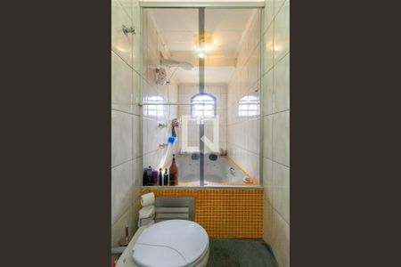 Casa à venda com 350m², 3 quartos e 3 vagas Casa à venda com 350m², 3 quartos e 3 vagasBanheiro da Suíte 1