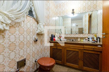 Apartamento à venda com 210m², 3 quartos e 2 vagasBanheiro Social