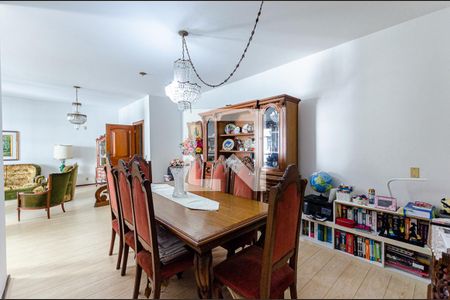 Sala de apartamento à venda com 3 quartos, 210m² em Icaraí, Niterói