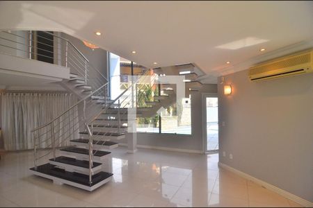 Salav de casa para alugar com 4 quartos, 340m² em Estância Velha, Canoas