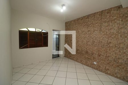 Suite  de casa para alugar com 2 quartos, 80m² em Jardim Santa Adélia, São Paulo