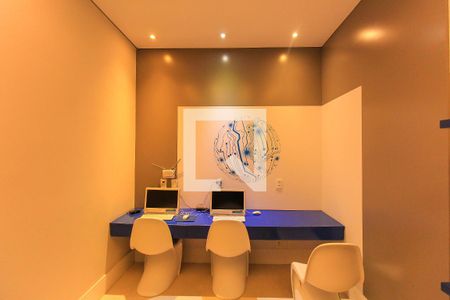 Apartamento para alugar com 69m², 2 quartos e 1 vagaÁrea comum