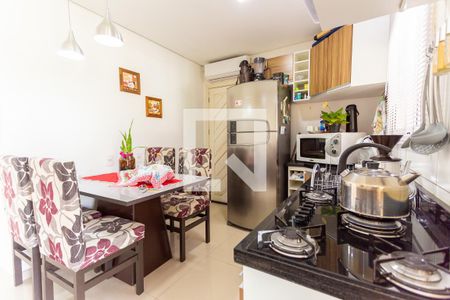 Casa à venda com 70m², 2 quartos e 1 vaga Casa à venda com 70m², 2 quartos e 1 vagaCozinha