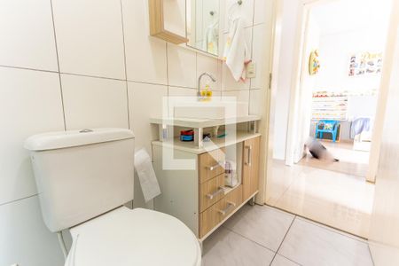 Casa à venda com 70m², 2 quartos e 1 vaga Casa à venda com 70m², 2 quartos e 1 vagaBanheiro