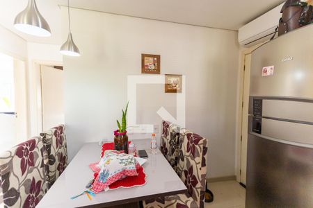 Casa à venda com 70m², 2 quartos e 1 vaga Casa à venda com 70m², 2 quartos e 1 vagaCozinha