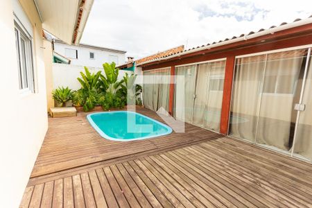 Casa à venda com 70m², 2 quartos e 1 vaga Casa à venda com 70m², 2 quartos e 1 vagaPátio