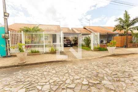 Casa à venda com 70m², 2 quartos e 1 vaga Casa à venda com 70m², 2 quartos e 1 vagaFachada