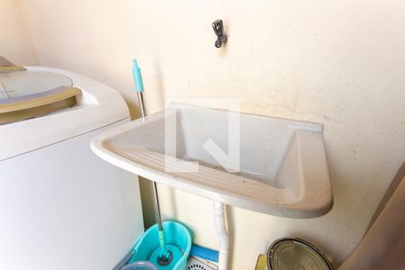 Casa à venda com 70m², 2 quartos e 1 vaga Casa à venda com 70m², 2 quartos e 1 vagaÁrea de Serviço