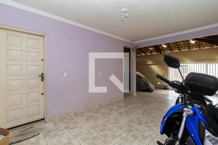 Casa à venda com 224m², 3 quartos e 4 vagasGaragem