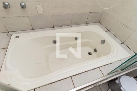 Casa à venda com 224m², 3 quartos e 4 vagasBanheiro da Suíte