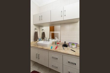 Casa à venda com 224m², 3 quartos e 4 vagasBanheiro da Suíte