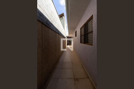Casa à venda com 224m², 3 quartos e 4 vagasCorredor