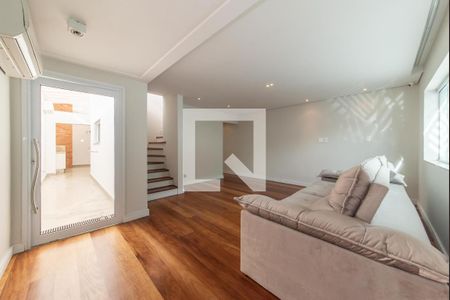 Sala de casa para alugar com 3 quartos, 122m² em Jardim da Saúde, São Paulo