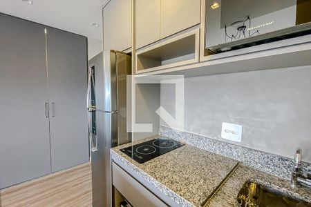 Cozinha de apartamento para alugar com 1 quarto, 38m² em Quarta Parada, São Paulo