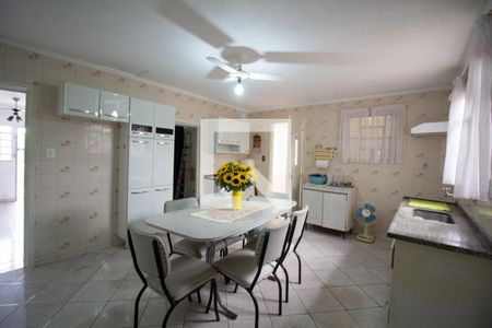 Casa à venda com 100m², 2 quartos e 1 vagaCozinha