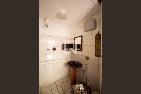 Casa à venda com 100m², 2 quartos e 1 vagaBanheiro de Serviço