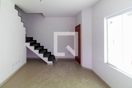 Sala de casa de condomínio para alugar com 3 quartos, 141m² em Chácara Belenzinho, São Paulo