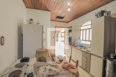 Casa à venda com 180m², 2 quartos e 2 vagasCozinha