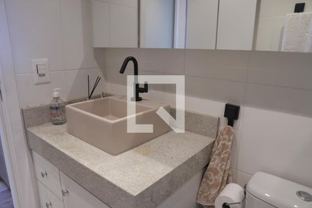 Apartamento à venda com 78m², 2 quartos e 1 vagaBanheiro Social