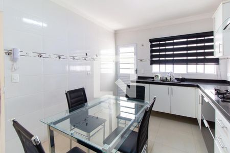 Casa de condomínio à venda com 105m², 2 quartos e 2 vagas Casa de condomínio à venda com 105m², 2 quartos e 2 vagasCozinha
