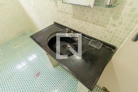 Casa à venda com 180m², 3 quartos e 3 vagasBanheiro 