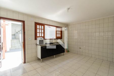 Casa à venda com 180m², 3 quartos e 3 vagasCozinha 