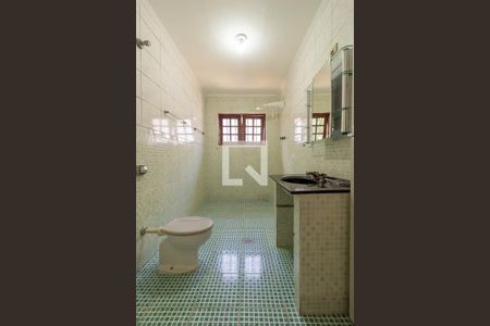 Casa à venda com 180m², 3 quartos e 3 vagasBanheiro 