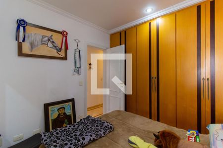 Apartamento à venda com 303m², 4 quartos e 4 vagas Apartamento à venda com 303m², 4 quartos e 4 vagasQuarto 02