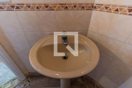 Apartamento à venda com 303m², 4 quartos e 4 vagas Apartamento à venda com 303m², 4 quartos e 4 vagasBanheiro de Serviço