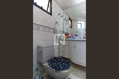 Apartamento à venda com 303m², 4 quartos e 4 vagas Apartamento à venda com 303m², 4 quartos e 4 vagasBanheiro Corredor