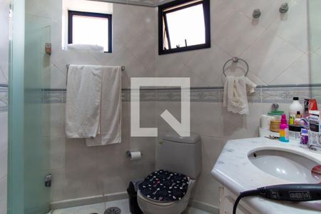 Apartamento à venda com 303m², 4 quartos e 4 vagas Apartamento à venda com 303m², 4 quartos e 4 vagasBanheiro Corredor