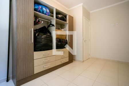 Casa de condomínio à venda com 200m², 3 quartos e 3 vagasQuarto