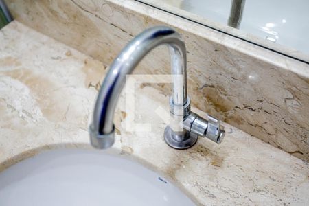 Casa de condomínio à venda com 200m², 3 quartos e 3 vagasBanheiro